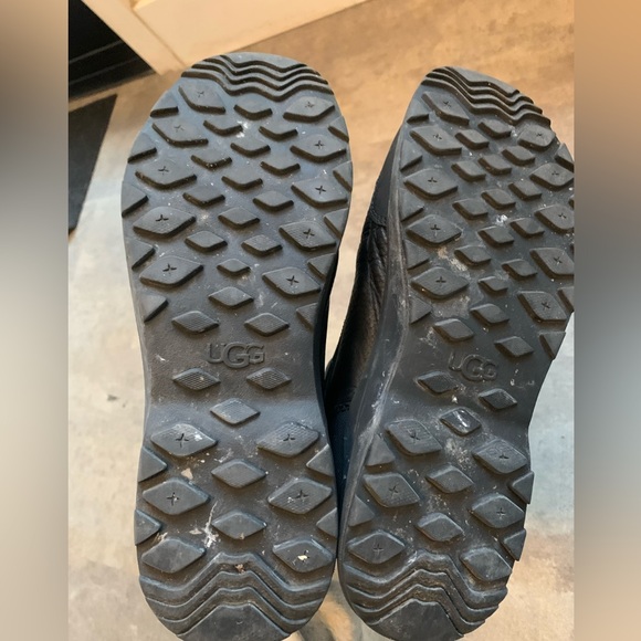 Ugg Adirondack Chelsea Boots - Picture 6 of 7